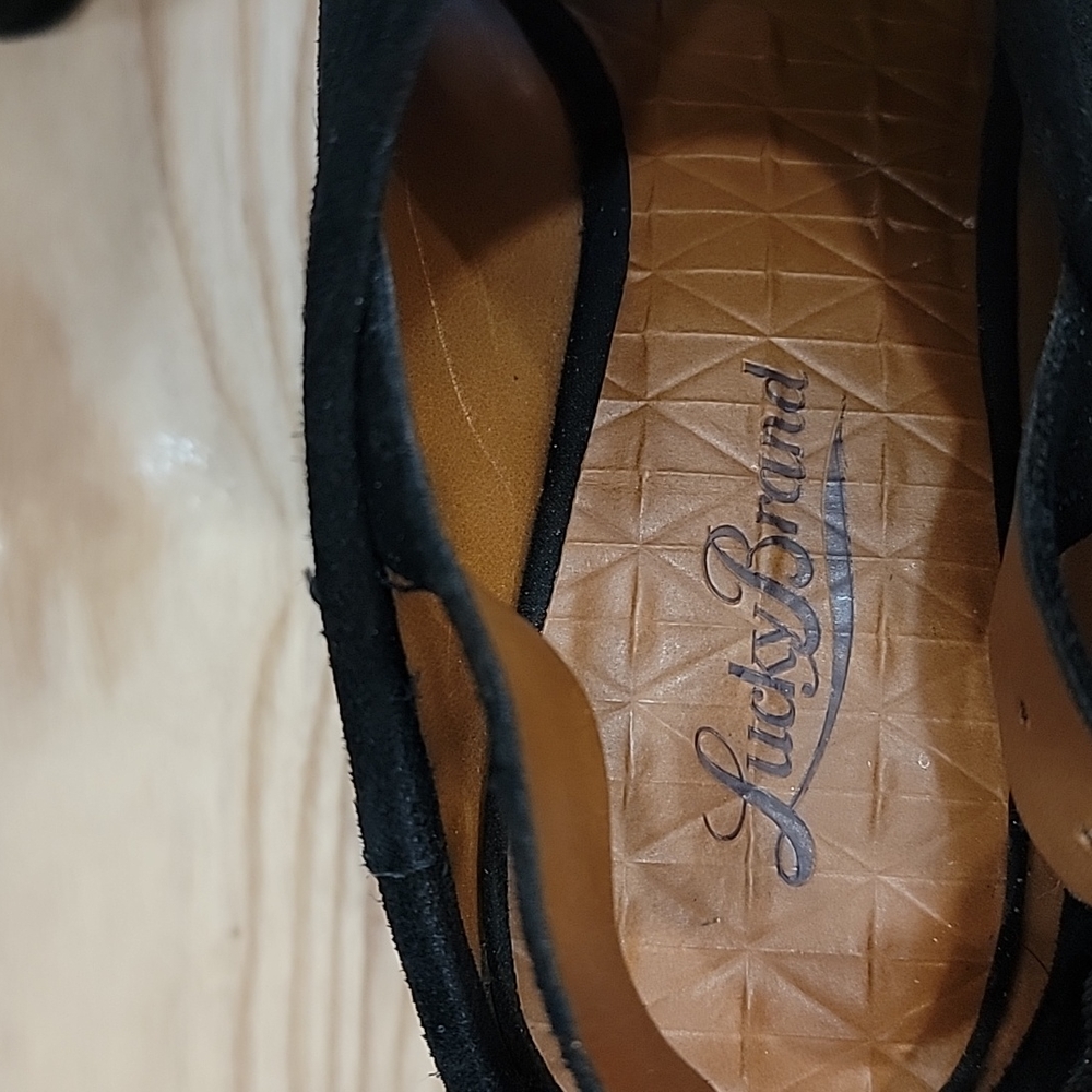 Lucky Brand wedges size 6 and 1/2 black suede - Picture 3 of 12